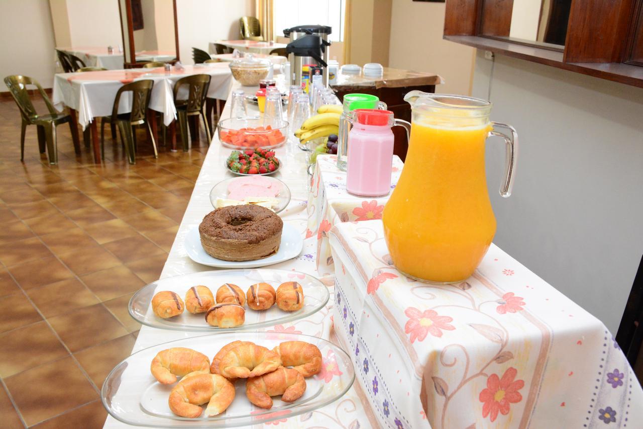 Hostal Ibiza Santa Cruz de La Sierra Exteriör bild