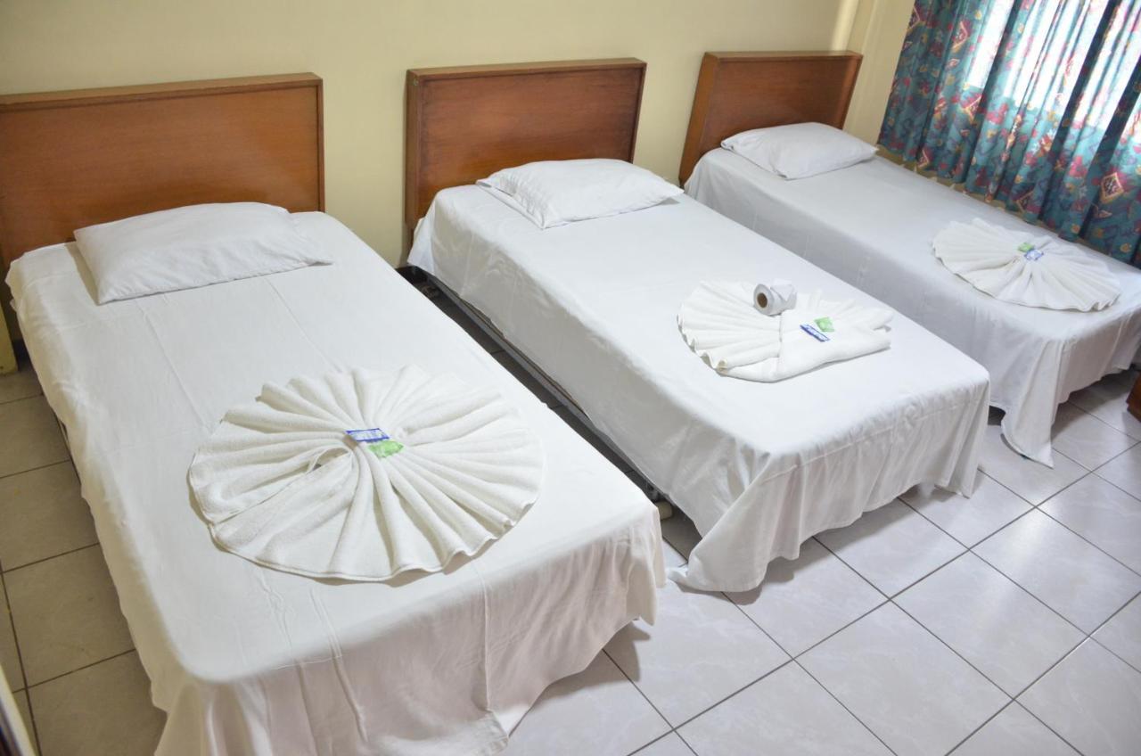 Hostal Ibiza Santa Cruz de La Sierra Exteriör bild